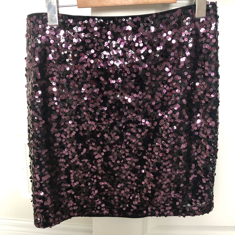 Hugo Boss brand new skirt, size US 4